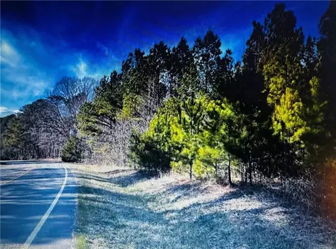 3605 Ten Rd, Efland, NC 27243