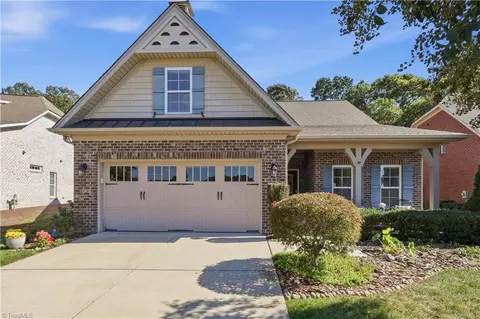 125 Rannoch Ct, Winston Salem, NC 27107