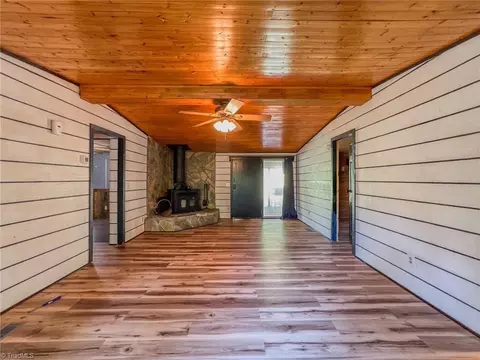1060 Burch Tree Rd, King, NC 27021 photo 5