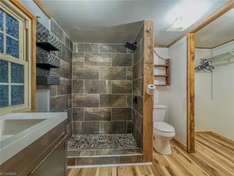 1060 Burch Tree Rd, King, NC 27021 photo 2