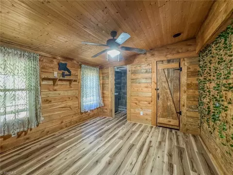 1060 Burch Tree Rd, King, NC 27021 photo 7