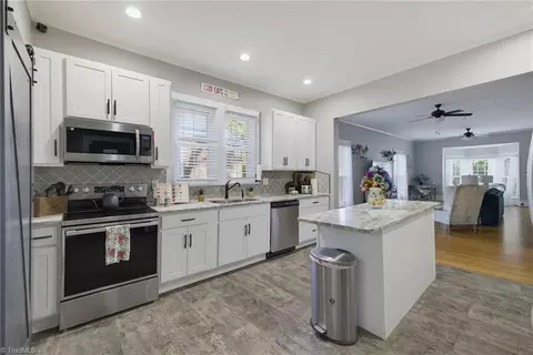Kitchen - 403 2nd Ave, Mayodan, NC 27027 photo 4 of 4
