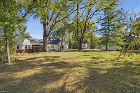Exterior - 403 2nd Ave, Mayodan, NC 27027 photo 5 of 7