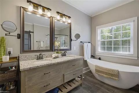 Bath - 403 2nd Ave, Mayodan, NC 27027 photo 1 of 3
