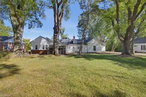 Exterior - 403 2nd Ave, Mayodan, NC 27027 photo 4 of 7