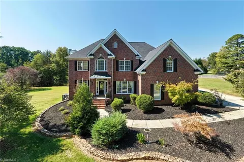 7507 Lashley Ct, Greensboro, NC 27455