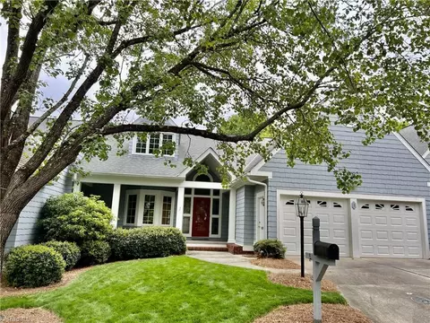 3 Sommerton Ct, Greensboro, NC 27408