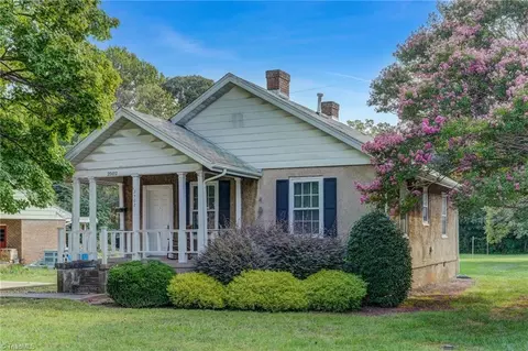 2502 Cypress St, Greensboro, NC 27405