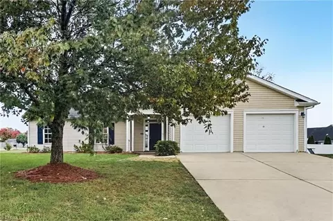 105 Silver Creek Trl, Kernersville, NC 27284