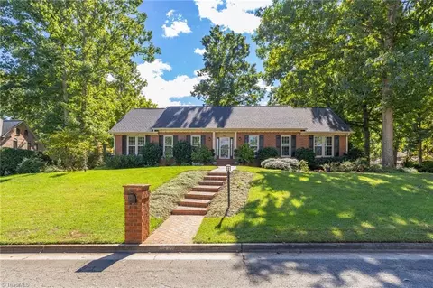 4607 Kenbridge Dr, Greensboro, NC 27410