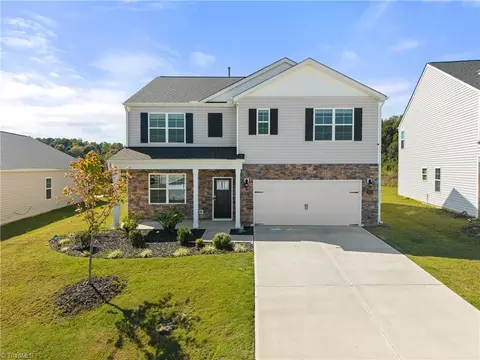 529 Tobacco Rd, Lexington, NC 27295