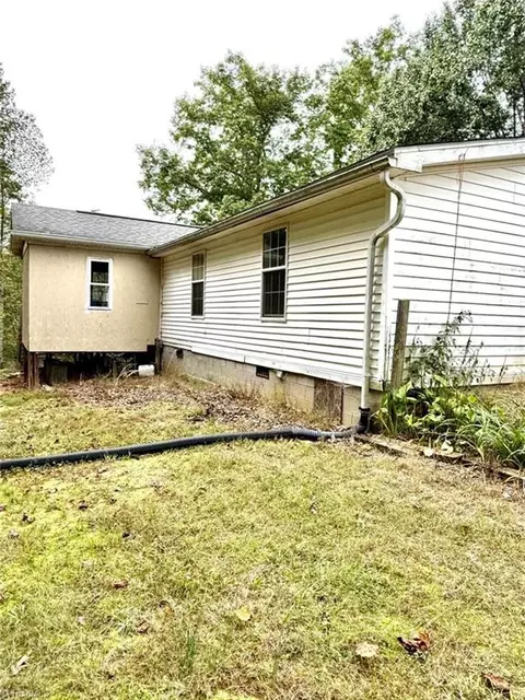 7752 Pine St W, Lowgap, NC 27024 photo 22