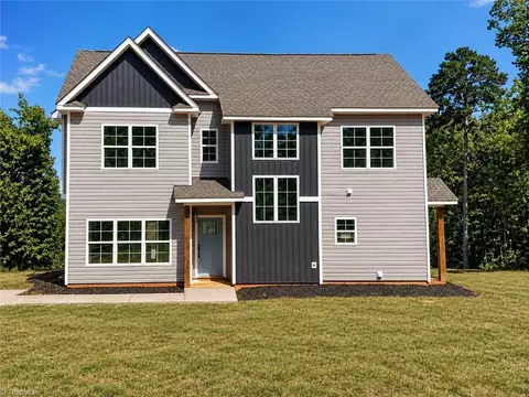 840 Woodrun Dr, Mount Gilead, NC 27306