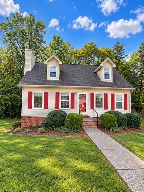 113 Dascomb Ct, Kernersville, NC 27284