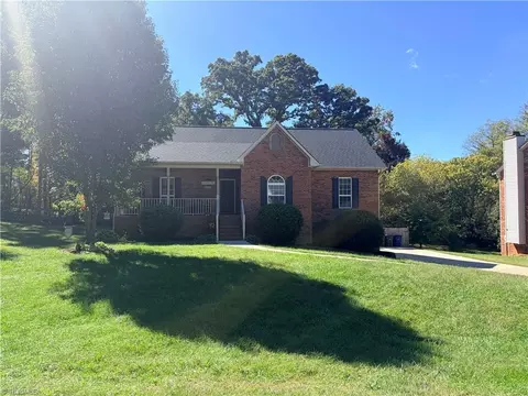 374 Lucinda Ln, Kernersville, NC 27284