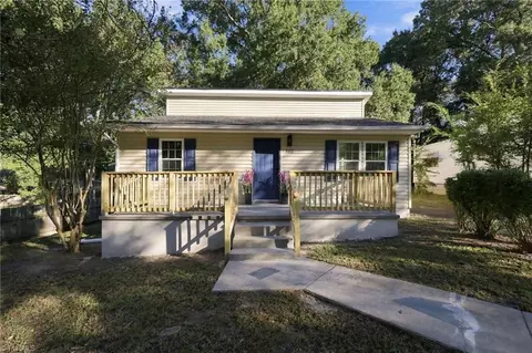1002 Louis St, Burlington, NC 27217