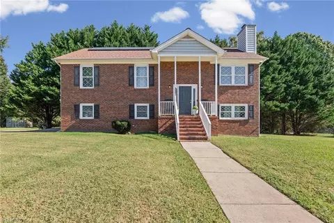 3801 Fig Leaf Ct, Greensboro, NC 27406