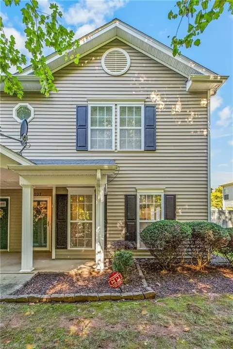 4107 Mcconnell Dr, Kernersville, NC 27284