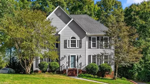 6125 Tennyson Dr, Kernersville, NC 27284