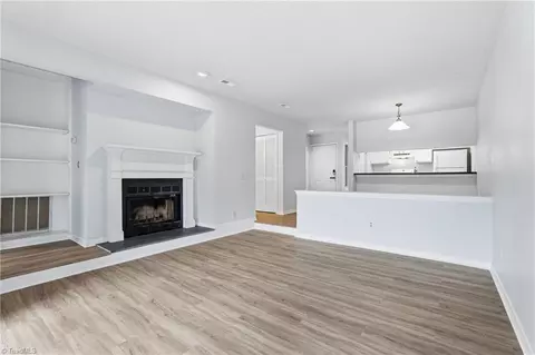 239 Oakwood Ct, Winston Salem, NC 27103