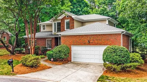 709 Bruton Pl, Greensboro, NC 27410