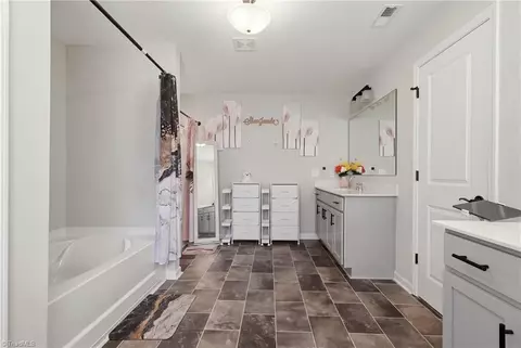 Entry Way - 4024 Resolution Ct, High Point, NC 27265 photo 12 of 16