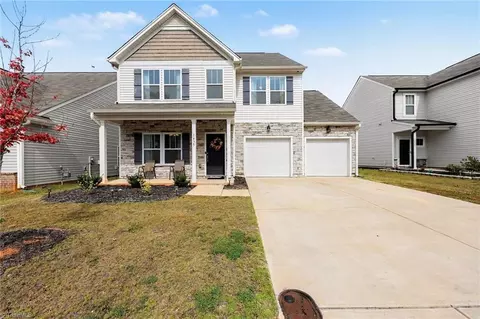 1435 Finwick Dr, Pfafftown, NC 27040
