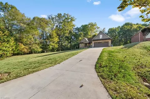 Exterior - 3042 Autumn Acres Ln, Trinity, NC 27370 photo 5 of 11