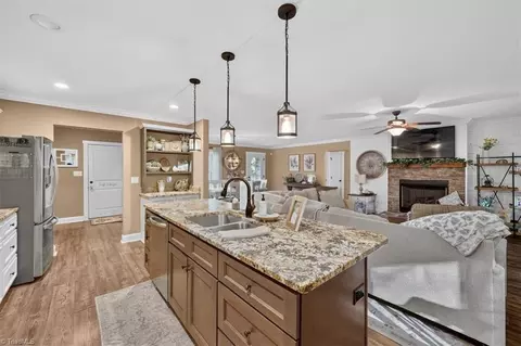 Kitchen - 3042 Autumn Acres Ln, Trinity, NC 27370 photo 2 of 4