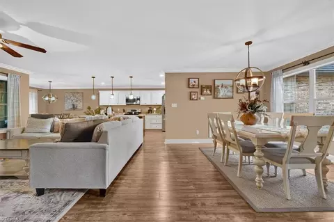 Dining - 3042 Autumn Acres Ln, Trinity, NC 27370 photo 2 of 4