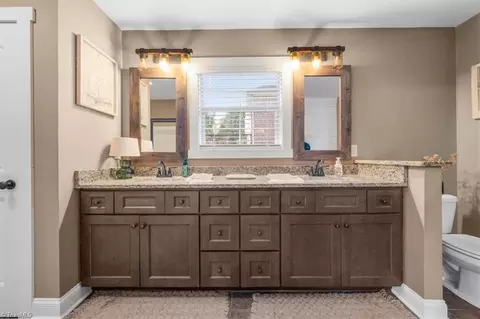 Bath - 3042 Autumn Acres Ln, Trinity, NC 27370 photo 1 of 3