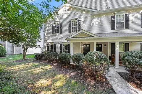 3107 Mcconnell Dr, Kernersville, NC 27284