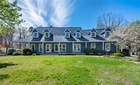 3710 Waldenbrook Rd, Greensboro, NC 27407