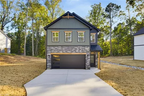 310 Lily Dr, Kernersville, NC 27284