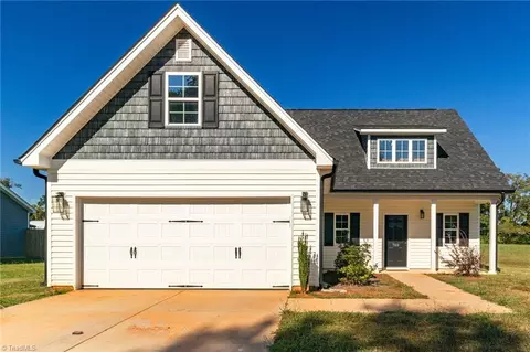 703 Deadmon Rd, Mocksville, NC 27028