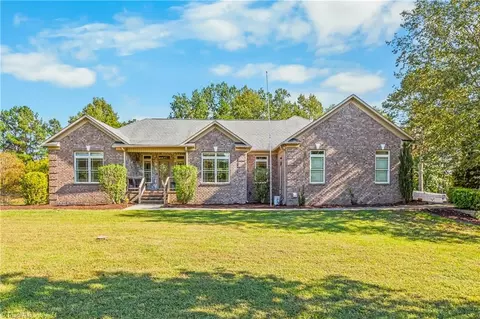 295 Paul Pope Rd, Thomasville, NC 27360