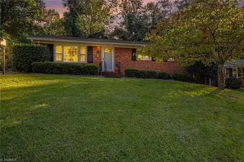 2336 Kaywood Ln, Winston Salem, NC 27103