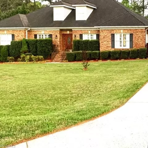 4800 Olde Province Ct, Greensboro, NC 27406