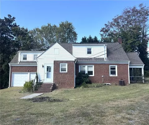 750 Gibb St, Winston Salem, NC 27106