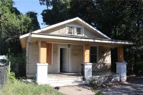 911 Holloway St, Durham, NC 27701