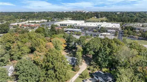 View/Area - 802 Kingston Dr, High Point, NC 27262 photo 1 of 5
