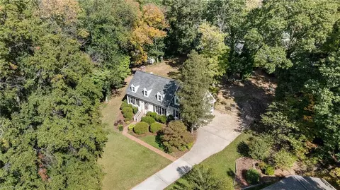 Other - 802 Kingston Dr, High Point, NC 27262 photo 3 of 10