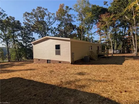 1322 Pineview Rd, Randleman, NC 27317 photo 4