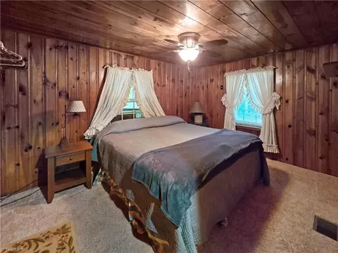 Bedroom - 13641 Traphill Rd, Traphill, NC 28685 photo 8 of 9