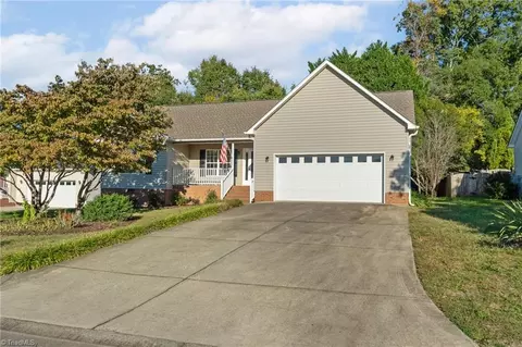 125 Cloverfield Ct, Winston Salem, NC 27127