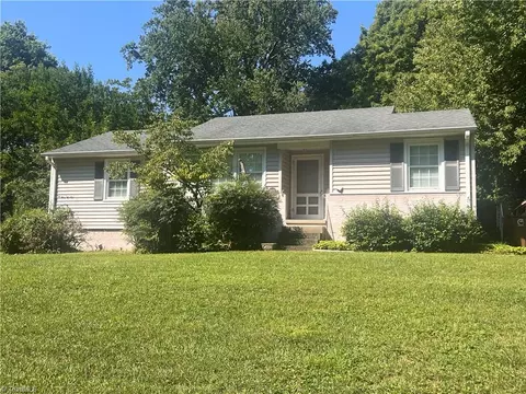 3405 Canterbury St, Greensboro, NC 27408