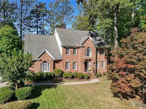 3103 Campfire Ct, Jamestown, NC 27282