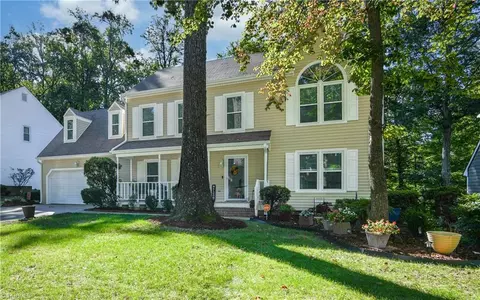 5015 Windermere Dr, Greensboro, NC 27407
