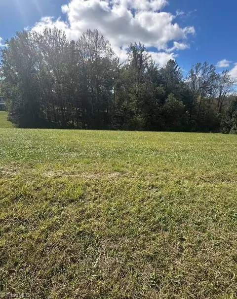 lot218 Canterbury Dr, North Wilkesboro, NC 28659
