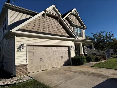 2008 Briar Run Dr, Greensboro, NC 27405